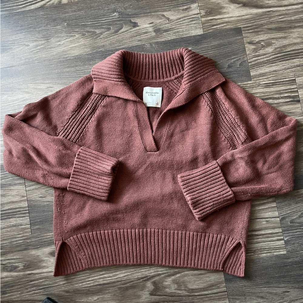 Abercrombie & Fitch Brown Notch-Neck Sweater